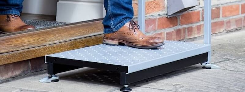 Outdoor Half Steps With Handrails with single handrail 