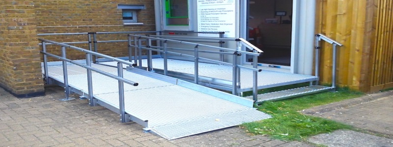 Modular wheelchair ramp