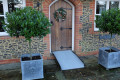 Fixed threshold ramp resting on step 