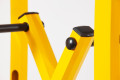 Close up of the safety barrier 