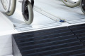 Rubber threshold ramp for step 