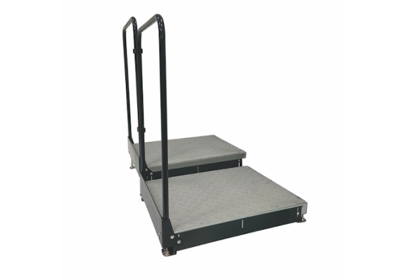 Double adjustable half step 