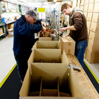Airug anti-fatigue matting in a factory