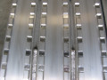 Milled surface on aluminium ramps 