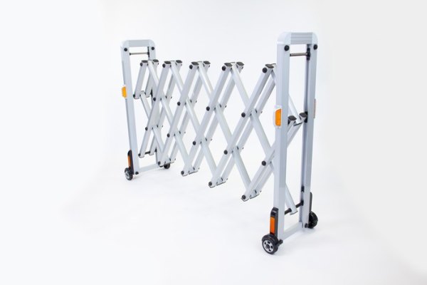 Aluminium barrier on wheels 