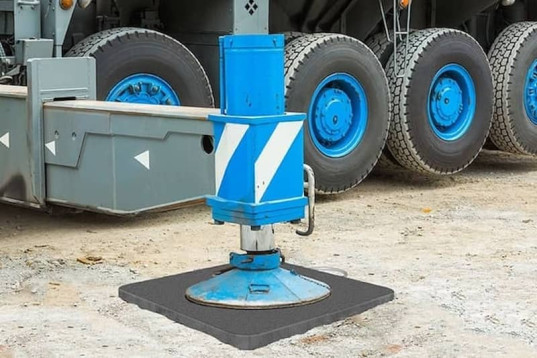 Outrigger crane pad