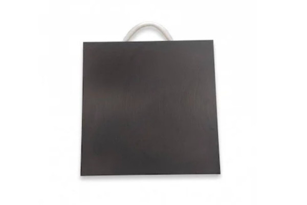 Recycled square outrigger crane pad with carry handle