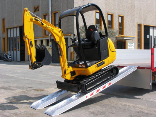 Aluminium Loading Ramps (2000x300x3000kg)