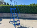 Mobile ladder with platform