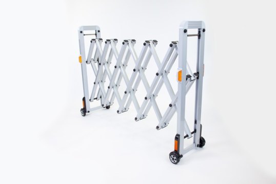 Aluminium barrier on wheels