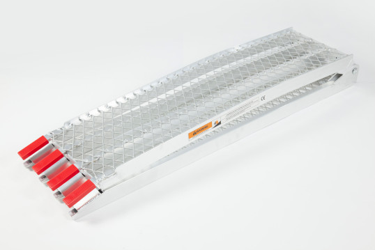 Folding bike ramp with mesh surface 