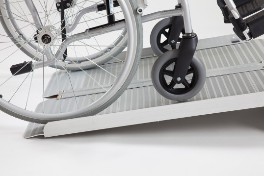6ft Folding Economy Wheelchair Ramp Flat Hinge