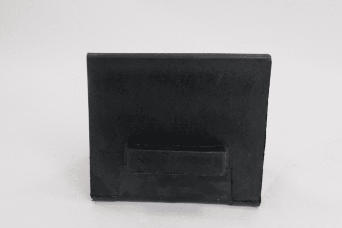 Wheel chock with carry handle 