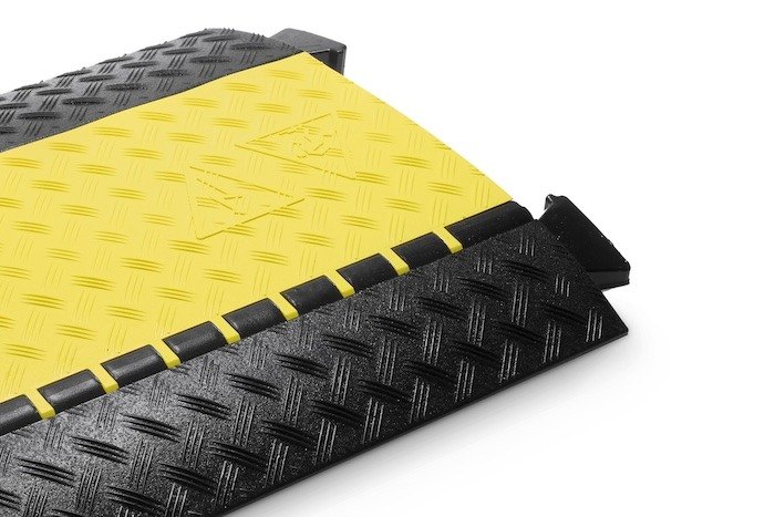 Interlocking Defender MIDI 4 cable protector