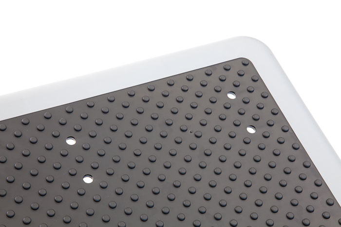 Self-draining portable half step