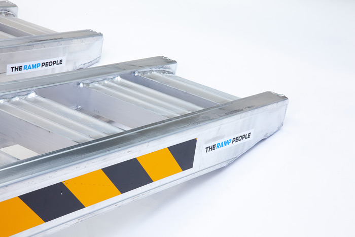 High visibility safety edges 