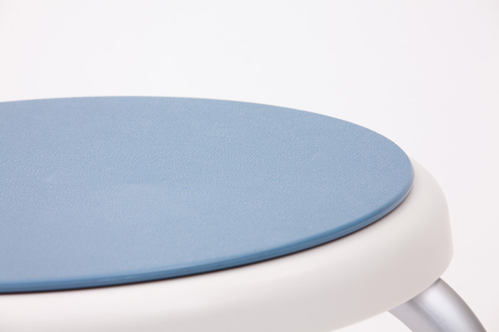 Shower stool seat surface circular