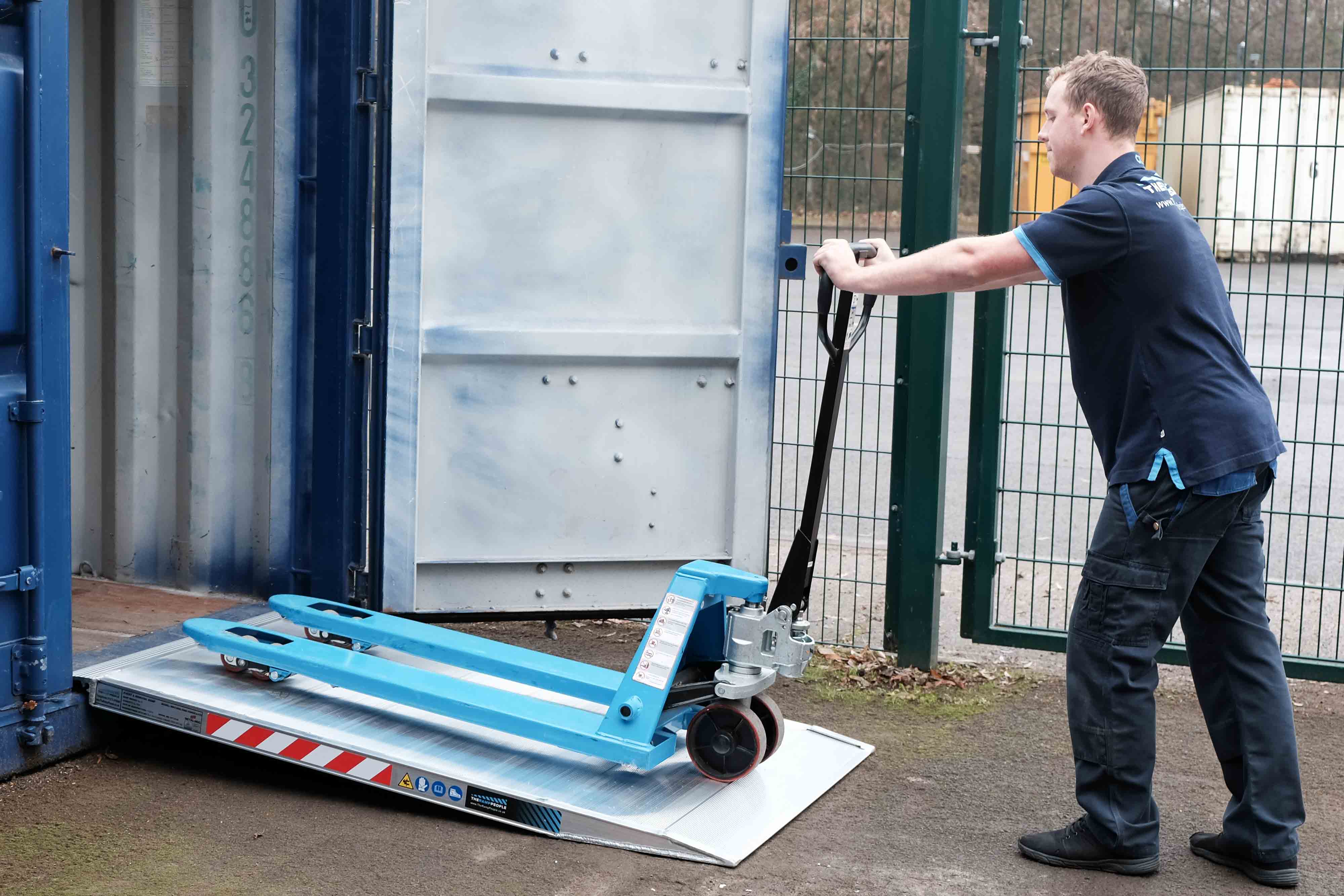 Pallet truck Ramp