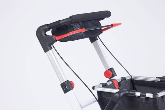 Rollator with adjustable handles Rollator with adjustable handles
