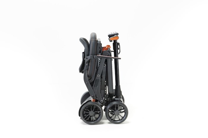 Folded lightweight carbon mobiliy scooter