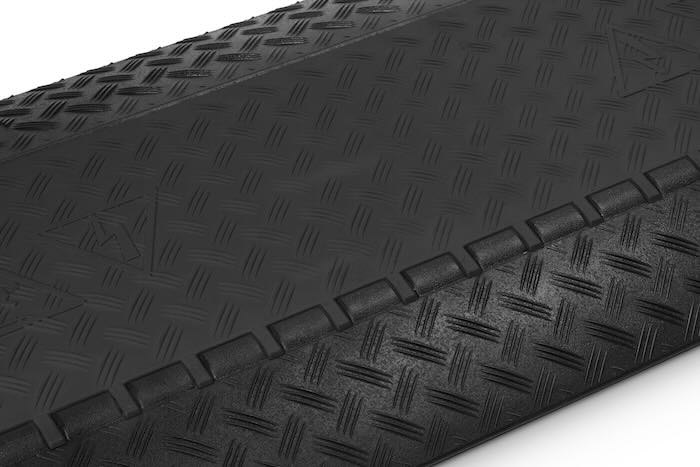 Defender Midi 5-channel cable protector non-slip surface