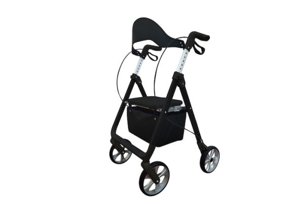 TRP7 Lightweight rollator with seat and bag 
