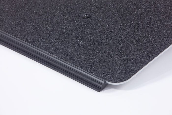 Butterfly ramp with anti-slip surface