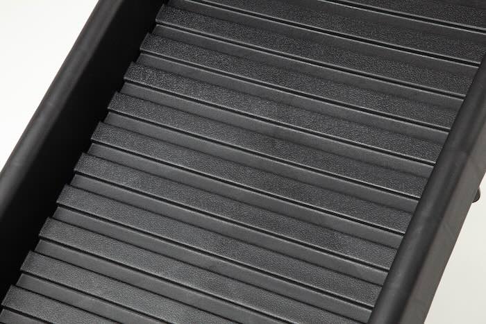 Dog ramp anti-slip surface