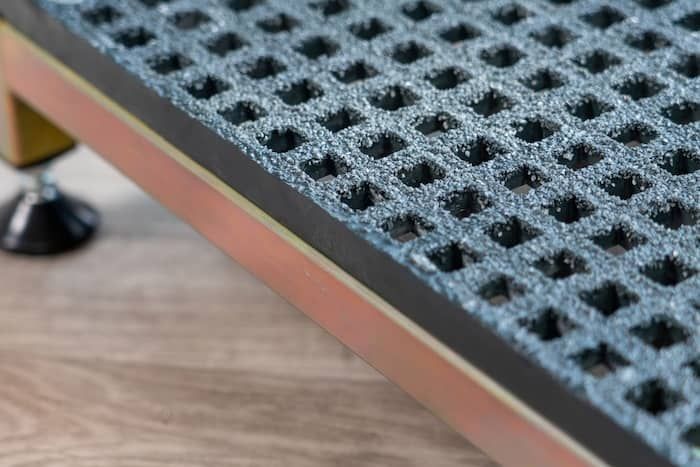 Close up of the adjustable half step surface Close up of the adjustable half step surface