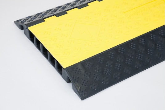 Heavy duty cable protector 