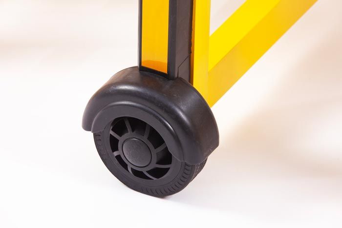 Extendable barrier on wheels