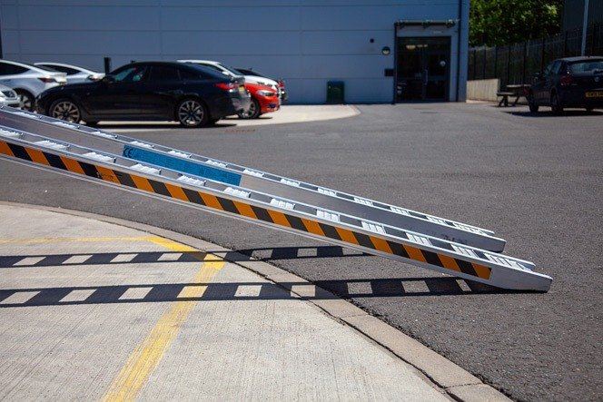 Pair of aluminium loading ramps Pair of aluminium loading ramps