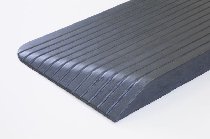 Rubber ramp sloped edges Rubber ramp sloped edges