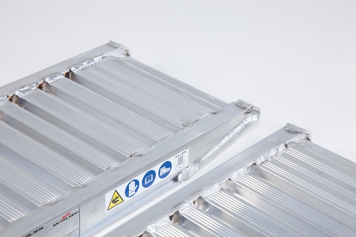 Car ramps with anti-slip surface