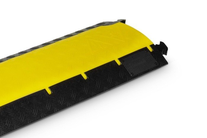 Defender Mini Lux 3 channel cable ramp 