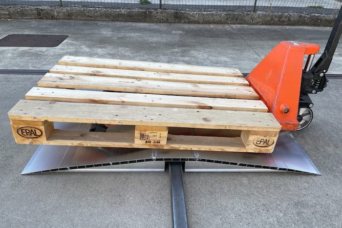 Pallet Truck Bridge Ramp Pallet Truck Bridge Ramp