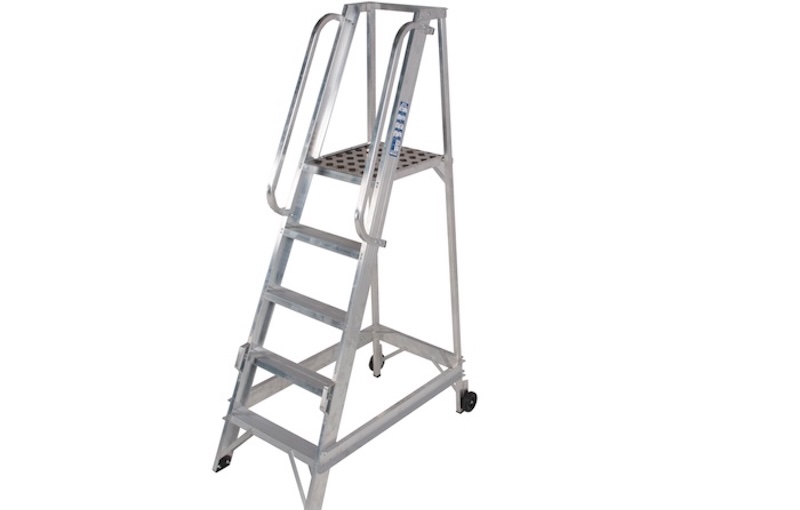 Aluminium Trade Step Ladder Aluminium Trade Step Ladder with handrails and working platform