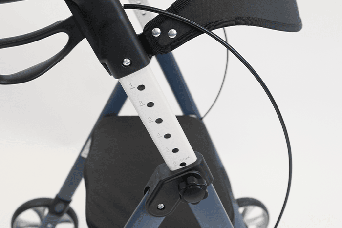 Height adjustable rollator Height adjustable rollator