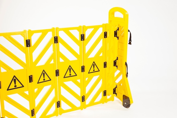 Large extendable plastic barrier Large extendable plastic barrier