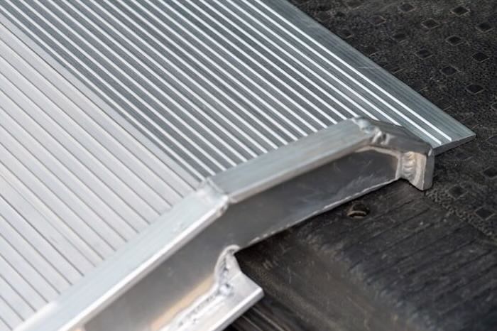 van ramp rest on connection