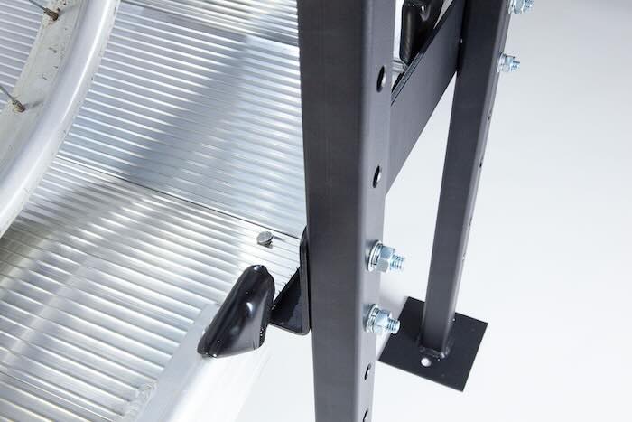 Adjustable joining support